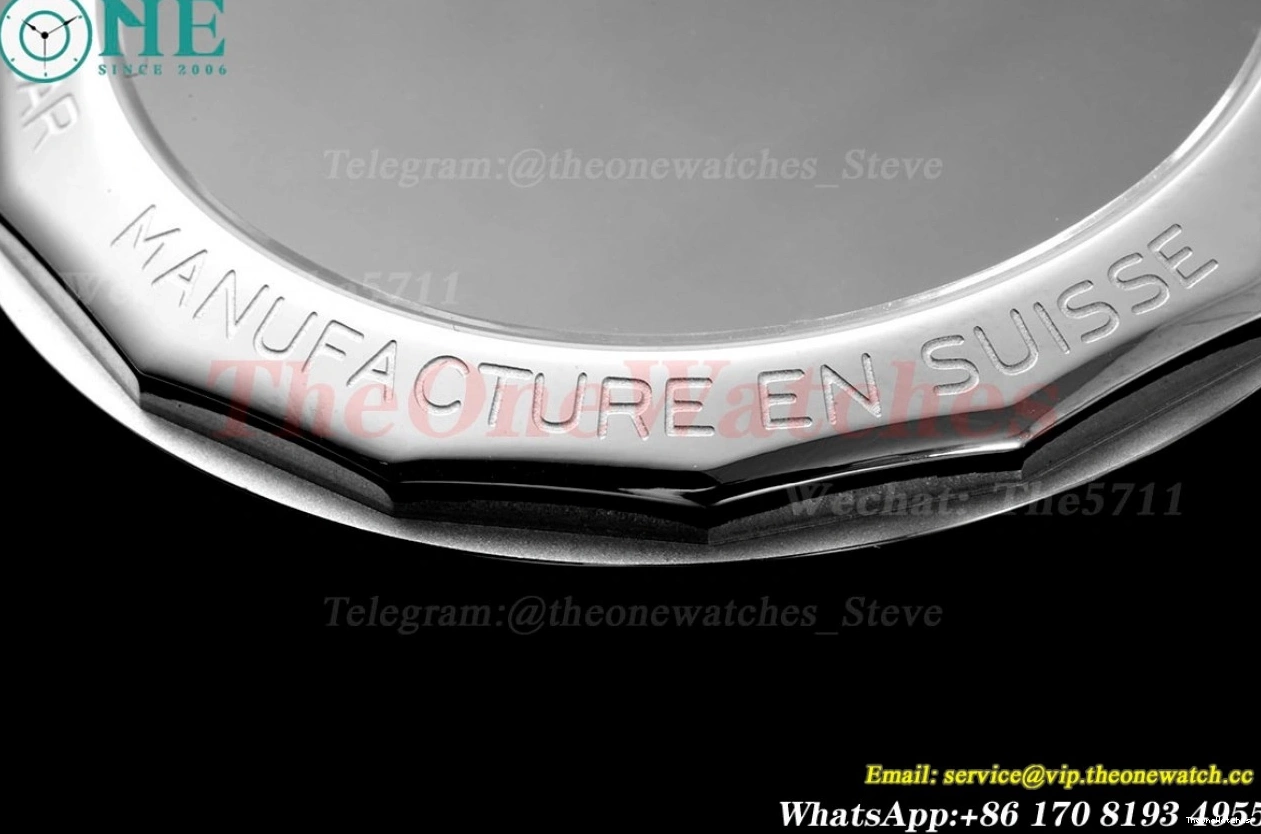 LE Asian BLSF Chronograph Navitimer SS B01 Stk White B01 0204